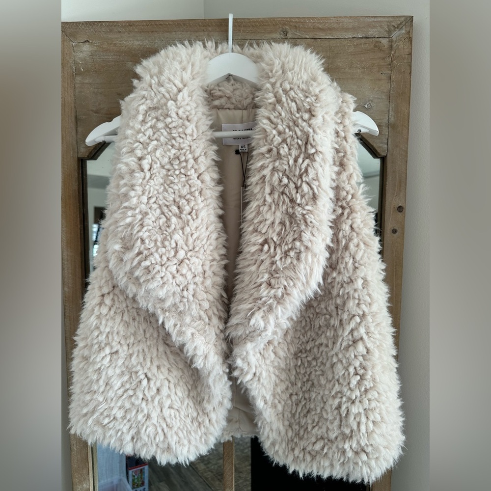 BB Dakota by Steve Madden faux fur vest